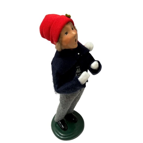 Byer's Choice Carolers Collection Man with Red Hat Christmas Figurine 2003 - Picture 3 of 12
